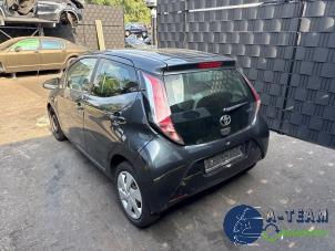 Toyota Aygo 1.0 12V VVT-i Sloopvoertuig (2015, Grijs)