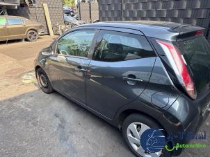 Toyota Aygo 1.0 12V VVT-i Sloopvoertuig (2015, Grijs)