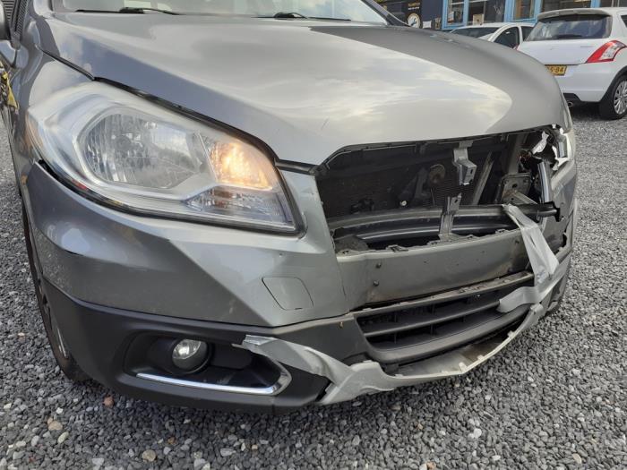 Suzuki SX4 S-Cross 1.6 16V AllGrip Sloopvoertuig (2014, Grijs)