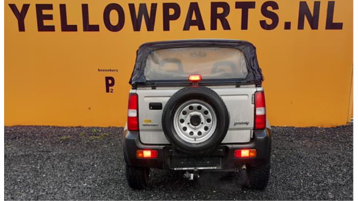 Suzuki Jimny Softtop 1.3i 16V 4x4 Sloopvoertuig (2001, Metallic, Zilver)