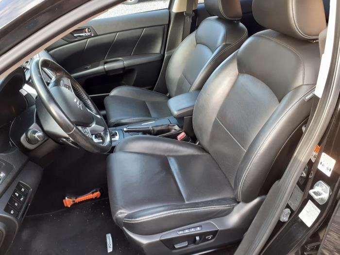 Suzuki Kizashi 2.4 16V 4x4 Sloopvoertuig (2011, Zwart)