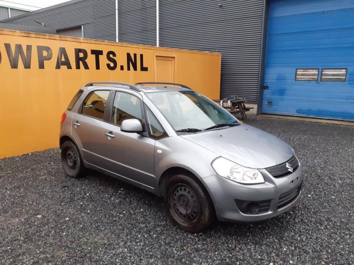 Suzuki SX4 1.5 16V Base,Comfort Sloopvoertuig (2007, Metallic, Grijs)