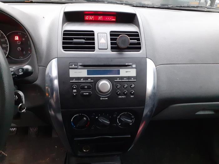 Suzuki SX4 1.5 16V Base,Comfort Sloopvoertuig (2007, Metallic, Grijs)