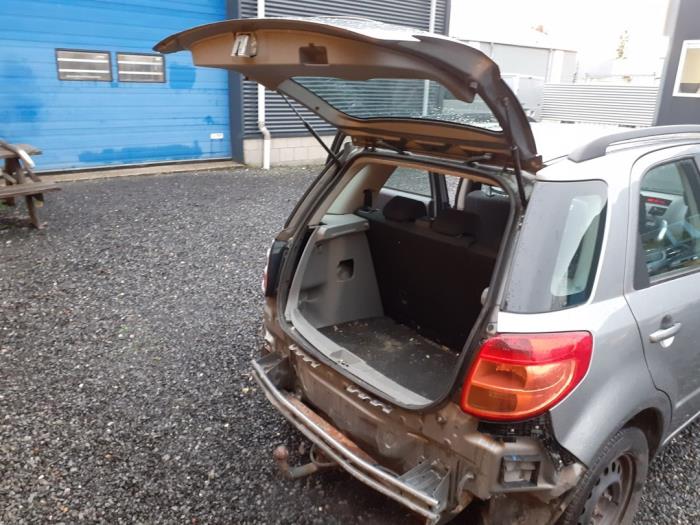 Suzuki SX4 1.5 16V Base,Comfort Sloopvoertuig (2007, Metallic, Grijs)