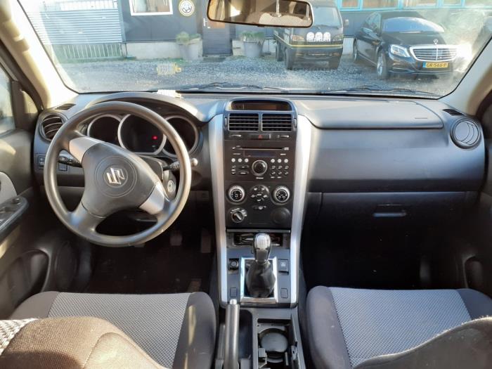 Suzuki Grand Vitara II 1.6 16V Sloopvoertuig (2007, Grijs)