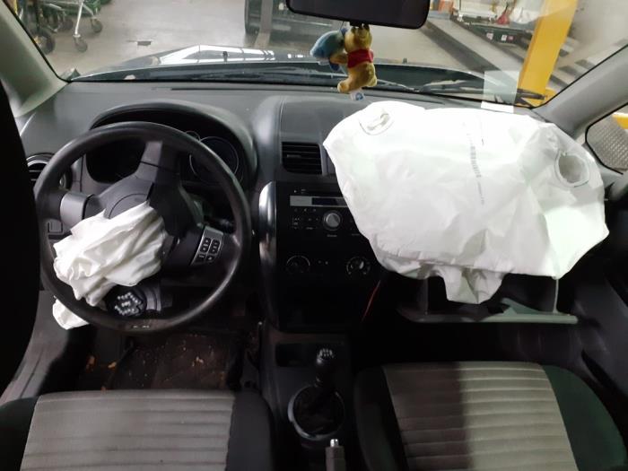 Suzuki SX4 1.5 16V VVT Base,Comfort Sloopvoertuig (2010, Grijs)