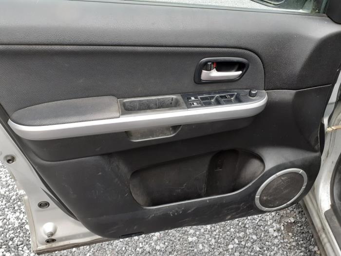 Suzuki Grand Vitara II 2.0 16V Sloopvoertuig (2006, Grijs)