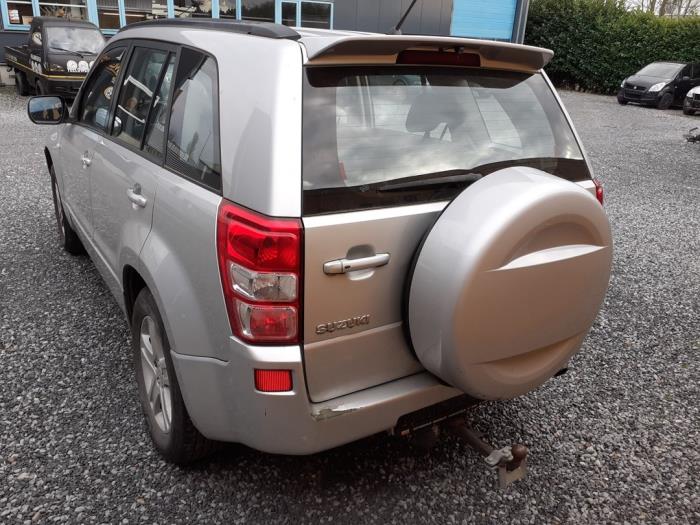 Suzuki Grand Vitara II 2.0 16V Sloopvoertuig (2006, Grijs)