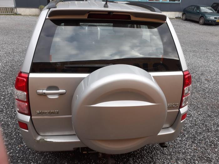 Suzuki Grand Vitara II 2.0 16V Sloopvoertuig (2006, Grijs)