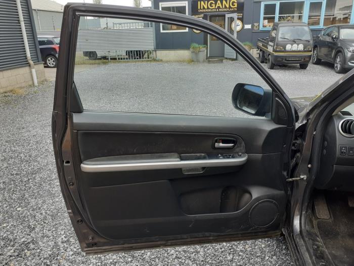 Suzuki Grand Vitara II 2.4 16V Sloopvoertuig (2008, Grijs)