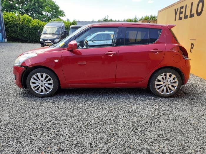 Suzuki Swift 1.2 16V Sloopvoertuig (2013, Rood)