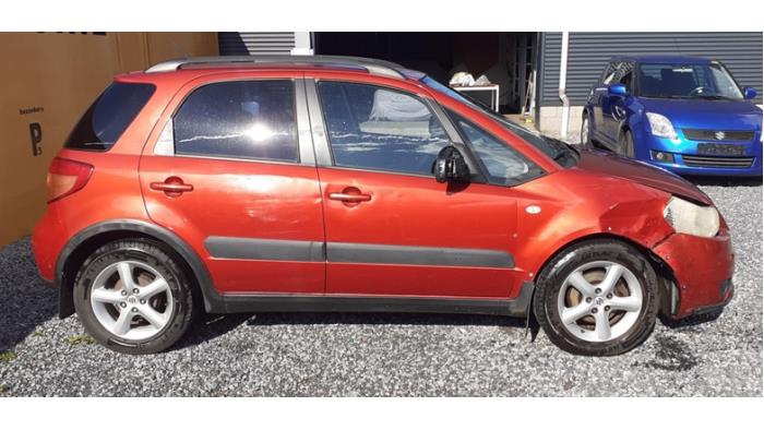 Suzuki SX4 1.6 16V VVT Comfort,Exclusive Autom. Sloopvoertuig (2008, Oranje)