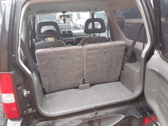 Suzuki Jimny Hardtop 1.3i 16V 4x4 Sloopvoertuig (1999, Zwart)