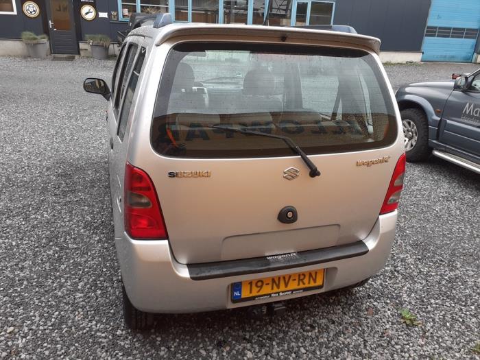 Suzuki Wagon-R+ 1.3 16V Sloopvoertuig (2004, Grijs)