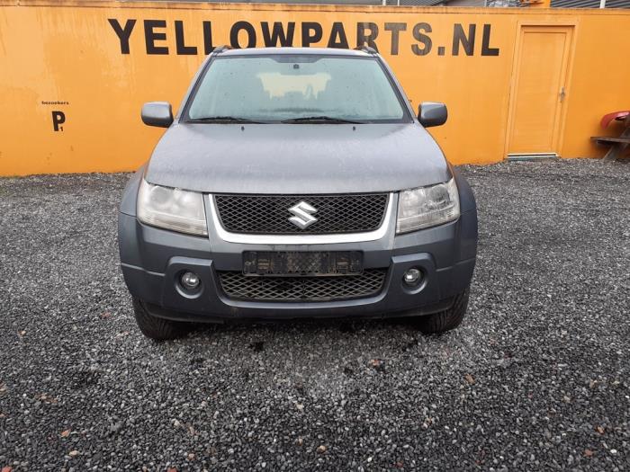 Suzuki Grand Vitara II 2.0 16V Sloopvoertuig (2006, Grijs)