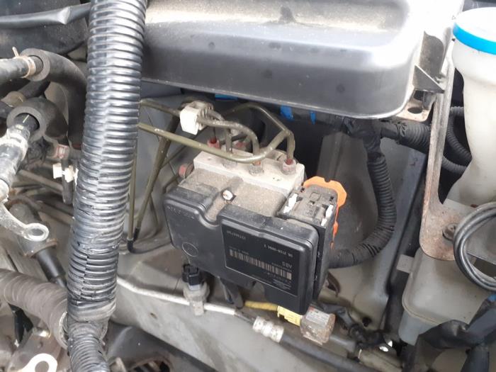 Suzuki Grand Vitara II 2.0 16V Sloopvoertuig (2006, Grijs)