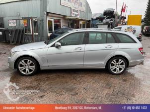 Mercedes C Estate 2.2 C-200 CDI 16V BlueEFFICIENCY Sloopvoertuig (2010, Grijs)