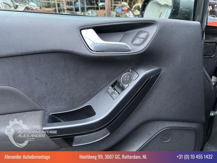 Ford Fiesta 7 1.5 TDCi 85 Sloopvoertuig (2018, Donker, Grijs)