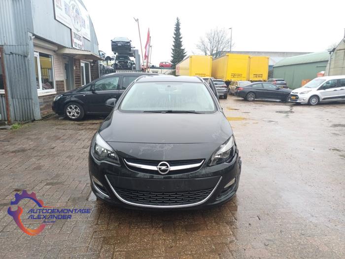 Opel Astra J Sports Tourer 1.4 Turbo 16V Sloopvoertuig (2014, Metallic, Zwart)