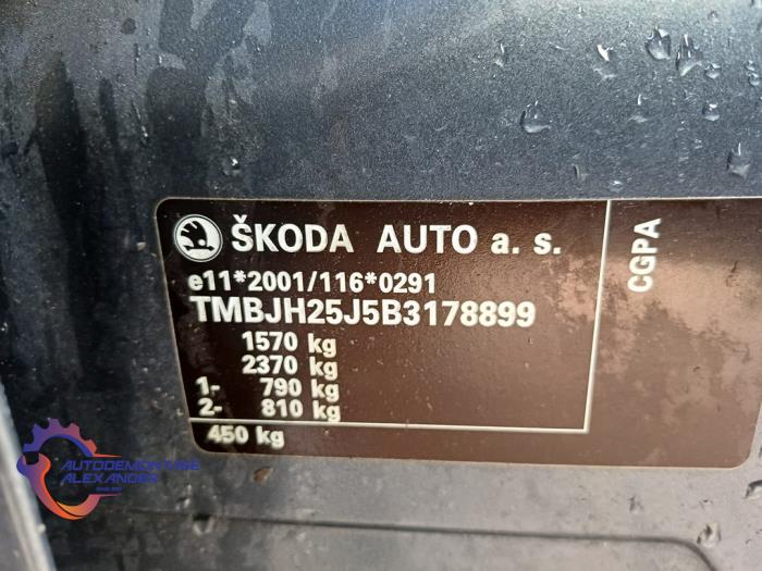 Skoda Fabia II Combi 1.2i 12V Sloopvoertuig (2011, Metallic, Antraciet)