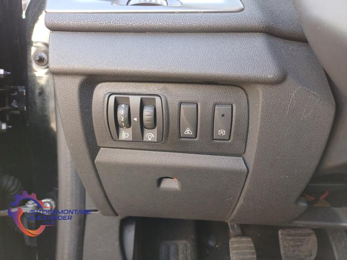 Renault Megane III Grandtour 1.5 dCi 110 Sloopvoertuig (2014, Zwart)