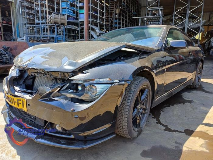 BMW 6 serie 630i 24V Sloopvoertuig (2005, Zwart)