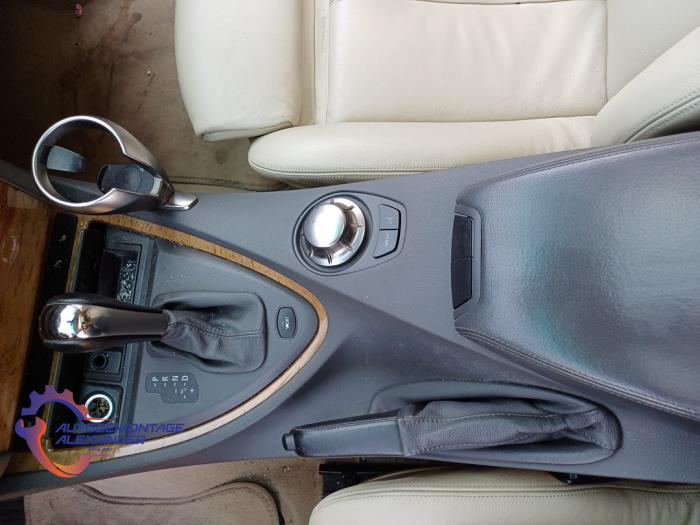 BMW 6 serie 630i 24V Sloopvoertuig (2005, Zwart)