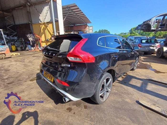 Volvo V40 2.0 D3 16V Sloopvoertuig (2015, Zwart)