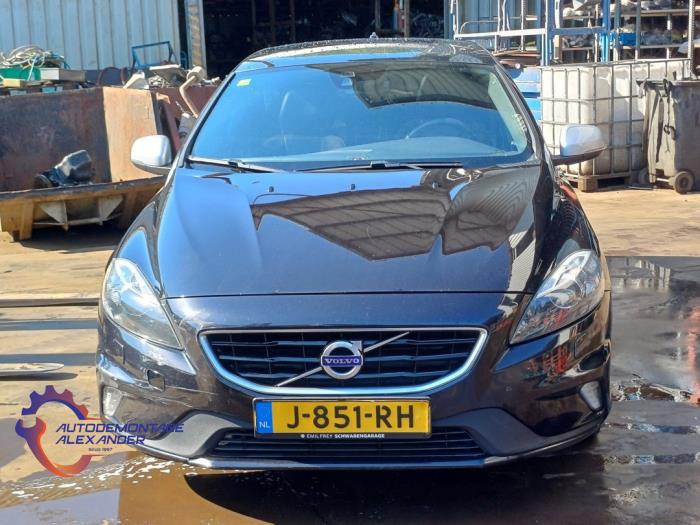 Volvo V40 2.0 D3 16V Sloopvoertuig (2015, Zwart)