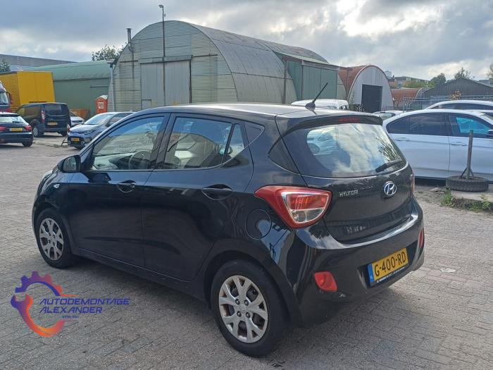 Hyundai i10 1.0 12V Sloopvoertuig (2014, Zwart)
