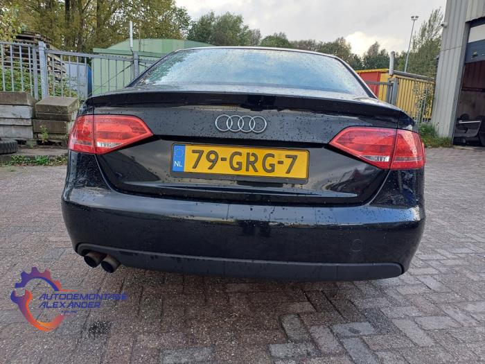 Audi A4 1.8 TFSI 16V Sloopvoertuig (2008, Zwart)