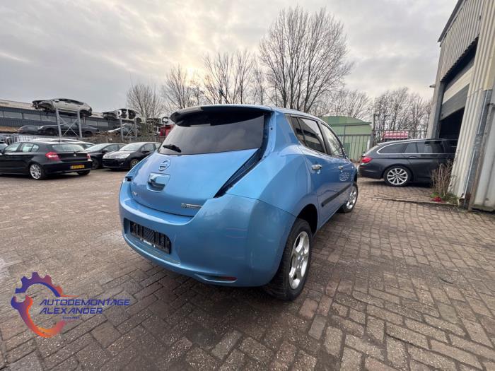 Nissan Leaf Leaf Sloopvoertuig (2011, Blauw)