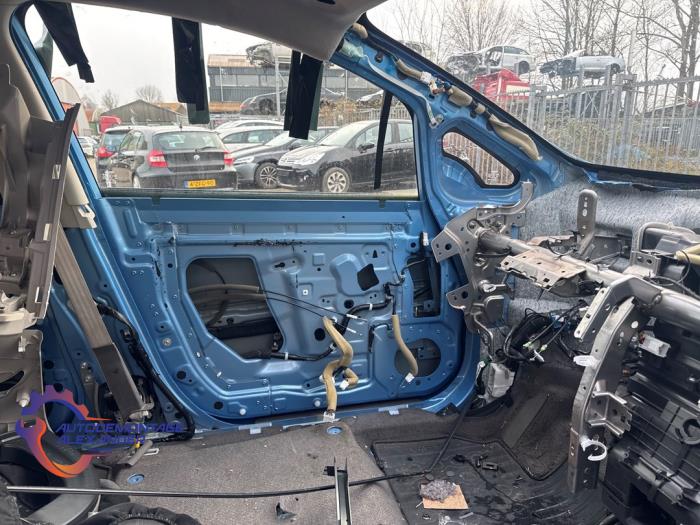 Nissan Leaf Leaf Sloopvoertuig (2011, Blauw)