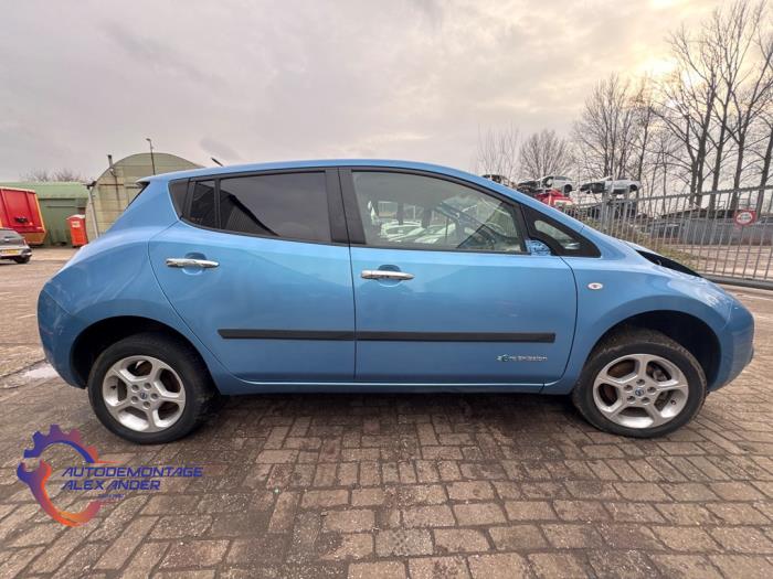 Nissan Leaf Leaf Sloopvoertuig (2011, Blauw)