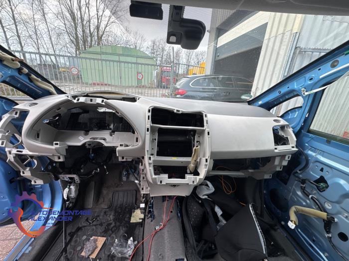 Nissan Leaf Leaf Sloopvoertuig (2011, Blauw)