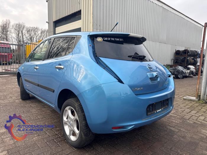 Nissan Leaf Leaf Sloopvoertuig (2011, Blauw)