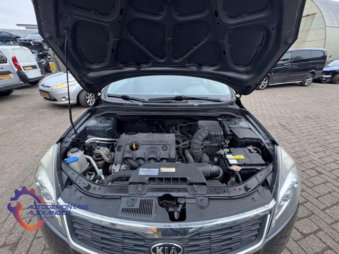 Kia Cee'd Sporty Wagon 1.4 16V Sloopvoertuig (2010, Donker, Zilvergrijs)