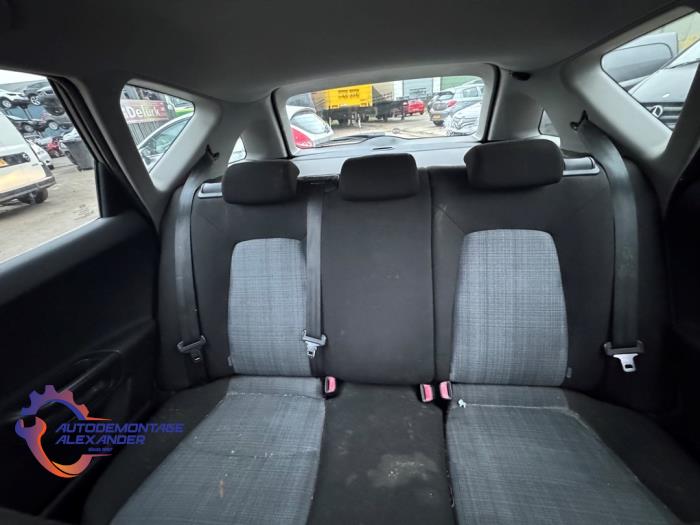 Kia Cee'd Sporty Wagon 1.4 16V Sloopvoertuig (2010, Donker, Zilvergrijs)