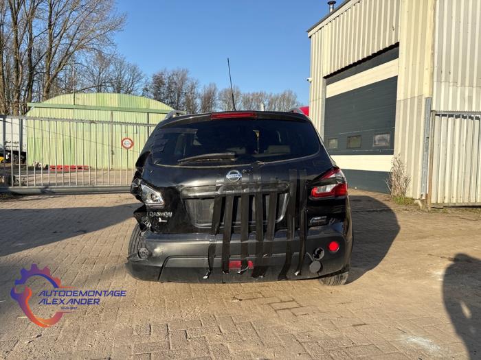 Nissan Qashqai 1.5 dCi DPF Sloopvoertuig (2011, Metallic, Zwart)