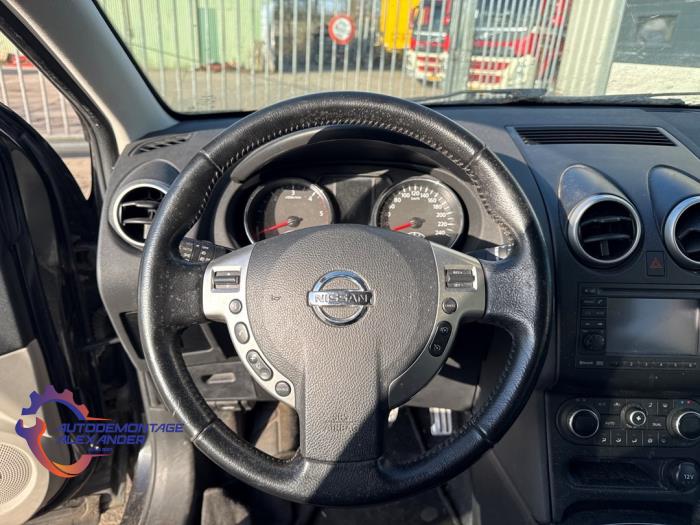 Nissan Qashqai 1.5 dCi DPF Sloopvoertuig (2011, Metallic, Zwart)