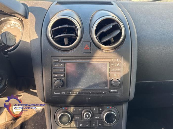 Nissan Qashqai 1.5 dCi DPF Sloopvoertuig (2011, Metallic, Zwart)