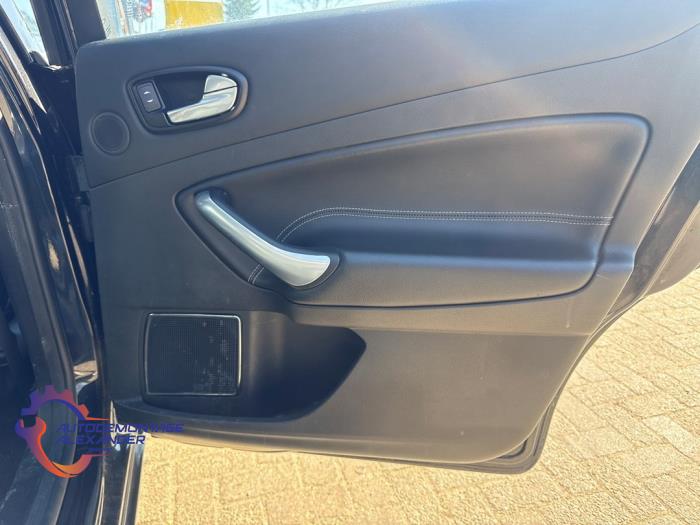 Ford Mondeo IV 2.0 16V Flexifuel Sloopvoertuig (2009, Zwart)