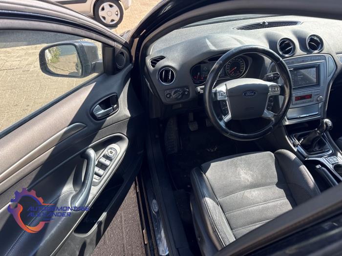 Ford Mondeo IV 2.0 16V Flexifuel Sloopvoertuig (2009, Zwart)