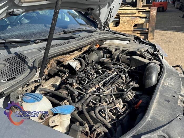 Skoda Superb Combi 1.6 TDI Sloopvoertuig (2011, Grijs)