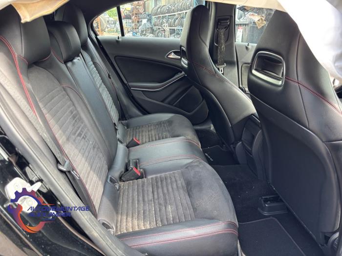 Mercedes A 1.6 A-180 16V Sloopvoertuig (2015, Zwart)