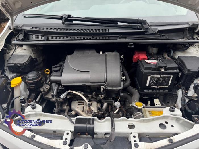 Toyota Yaris III 1.0 12V VVT-i Sloopvoertuig (2013, Wit)