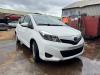 Toyota Yaris III 1.0 12V VVT-i Sloopvoertuig (2013, Wit)