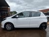 Toyota Yaris III 1.0 12V VVT-i Sloopvoertuig (2013, Wit)