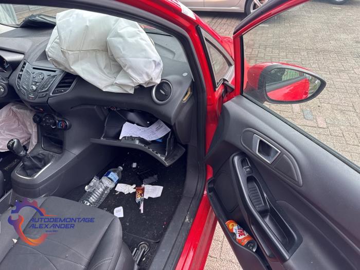 Ford Fiesta 6 1.0 SCI 12V 80 Sloopvoertuig (2015, Rood)