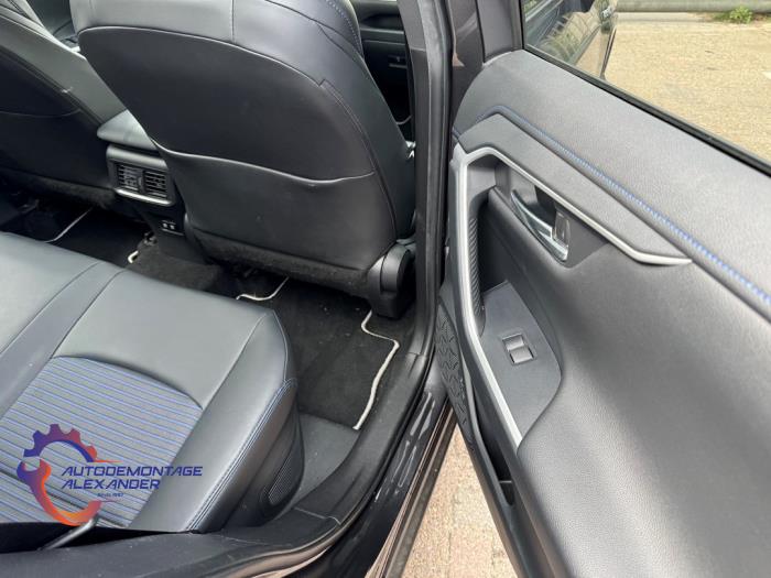 Toyota RAV4 2.5 Hybrid 16V AWD Sloopvoertuig (2019, Grijs)